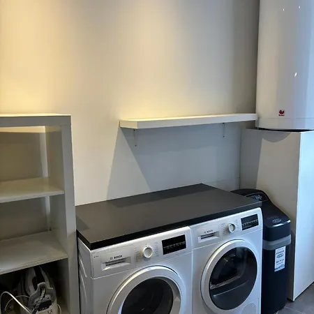 アパート Gezellige Woning Met Tuin Centrum ルーベン